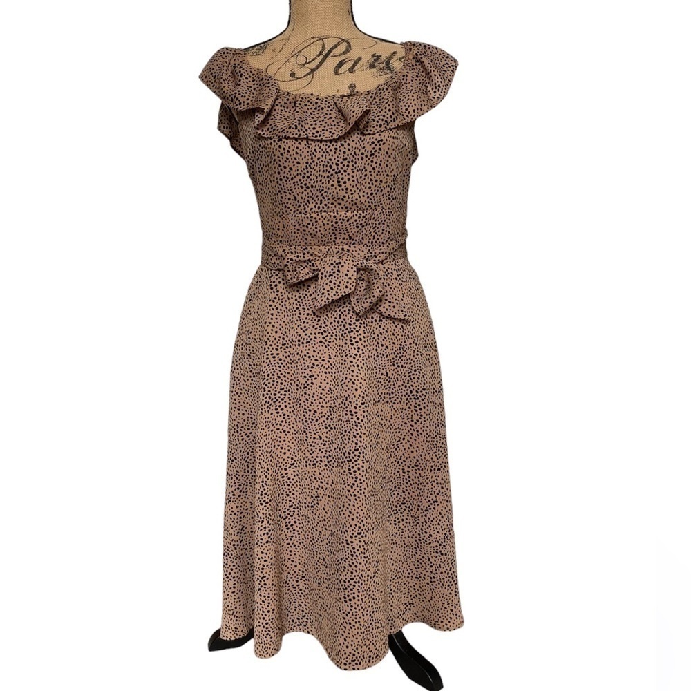 Reset By Jane New Tan Black Ruffle Shoulder Tie Waist Dress Women’s Medium NWOT